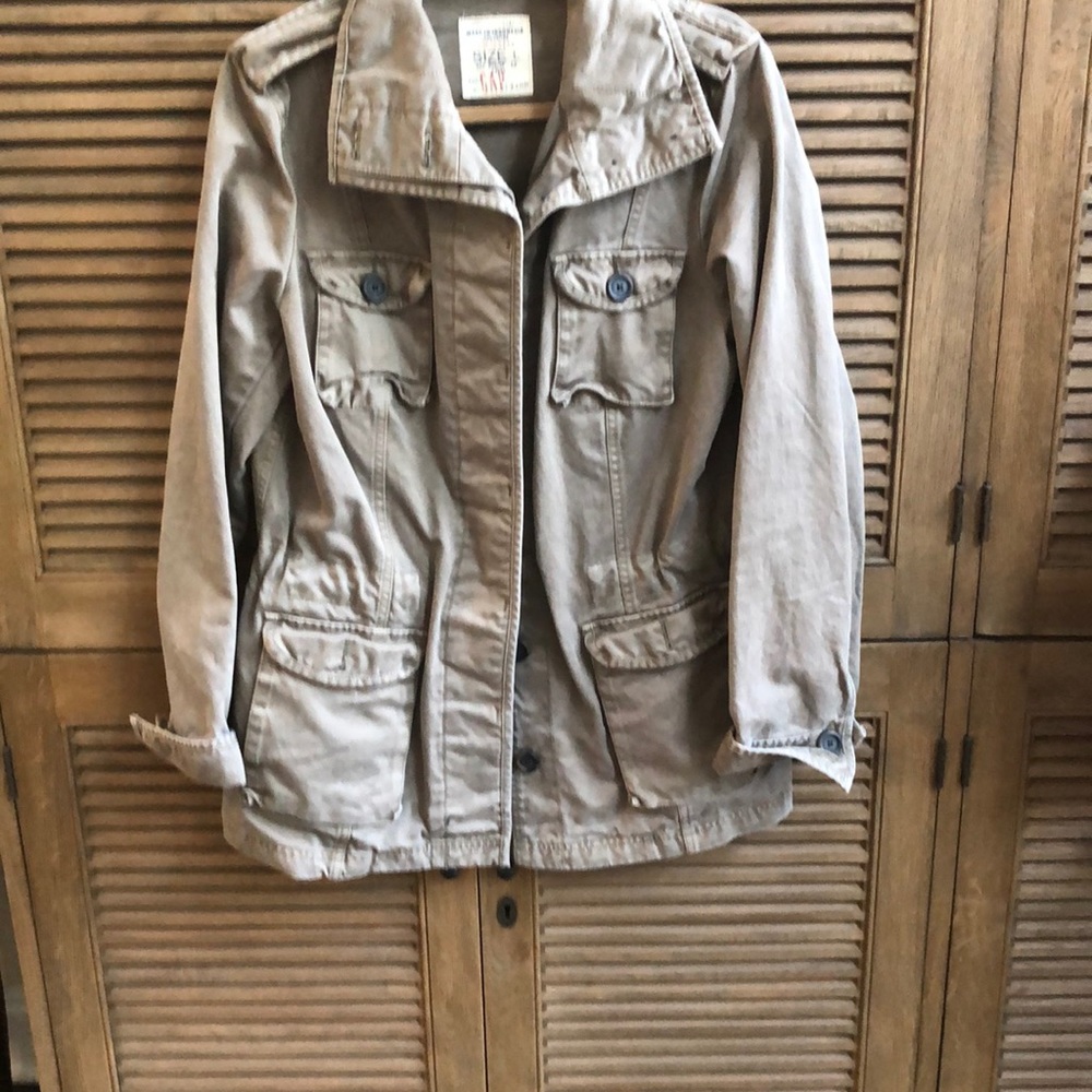Gap beautifully made spring/fall jacket